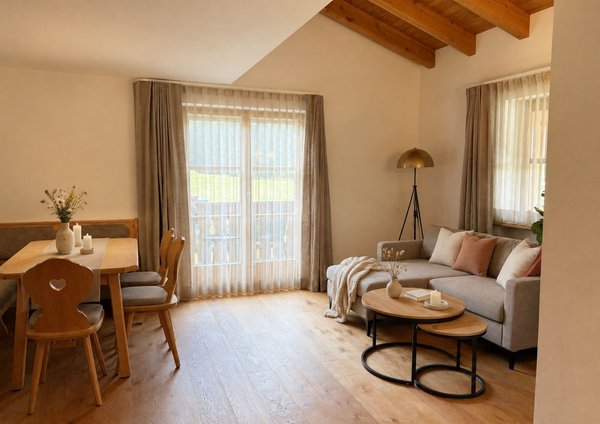 ULA_EASY STAY_Apartment 5_Wohnzimmer_6.jpg